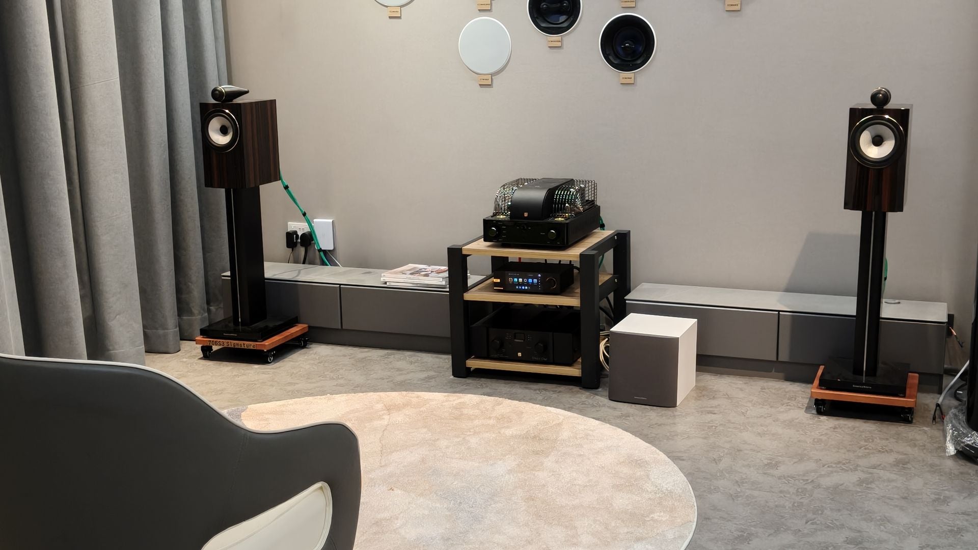 Audiophile Design: Integrating Bowers & Wilkins Speakers in Gurgaon Residences